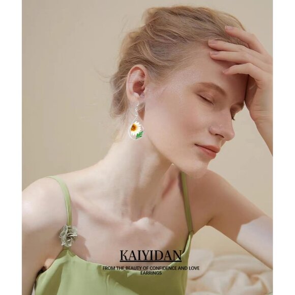 Preserved Mums Flower Teardrop Vintage Long Summer Earring for Women Jewelry - Picture 6 of 9